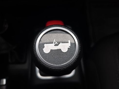 Used 2023 Jeep Wrangler Unlimited AWD/4WD image 71