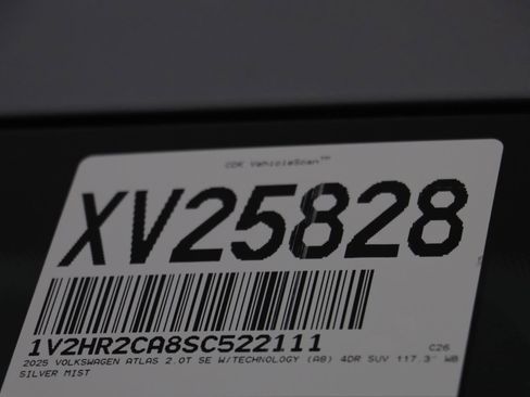 Used 2025 Volkswagen Atlas SE w/ Black Wheel Package image 23