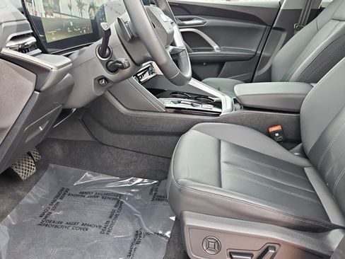 Certified 2025 Audi Q5 Premium w/ Convenience Package image 17