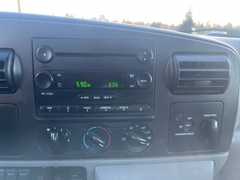 Used 2007 Ford F250 XL image 28