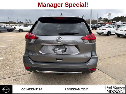 Used 2017 Nissan Rogue SL FWD image 12