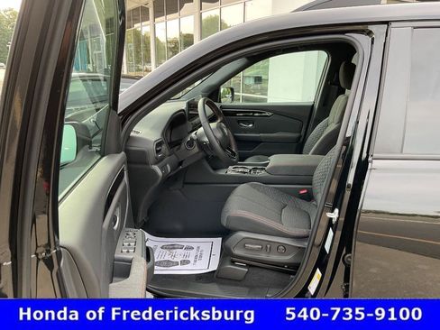 Certified 2026 Honda Pilot Sport image 28