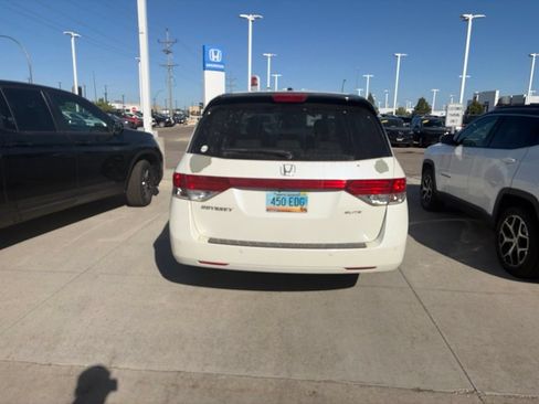 Used 2014 Honda Odyssey Touring Elite image 7