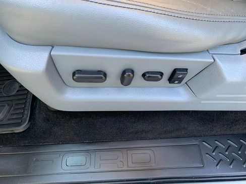 Used 2014 Ford F150 Lariat w/ Equipment Group 502A Luxury AWD/4WD image 24