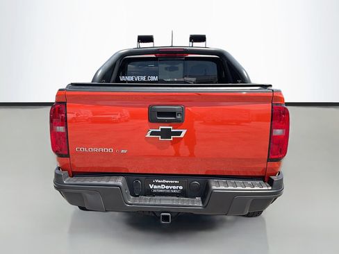 Used 2019 Chevrolet Colorado ZR2 w/ ZR2 Dusk Special Edition AWD/4WD image 8