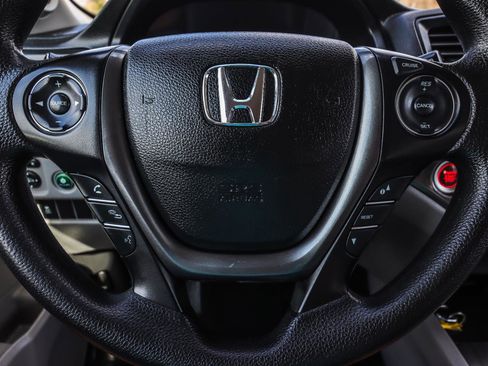 Used 2016 Honda Pilot LX image 11