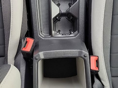 New 2026 Volkswagen Taos SE image 40