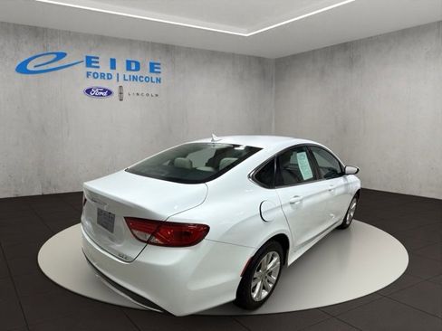 Used 2017 Chrysler 200 Limited Platinum w/ Comfort & Convenience Group image 8