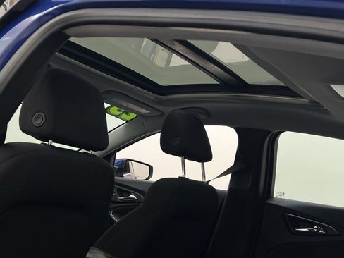 Used 2023 Chevrolet Malibu LT image 22