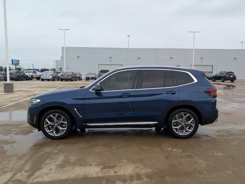 Used 2024 BMW X3 sDrive30i w/ Convenience Package RWD image 3
