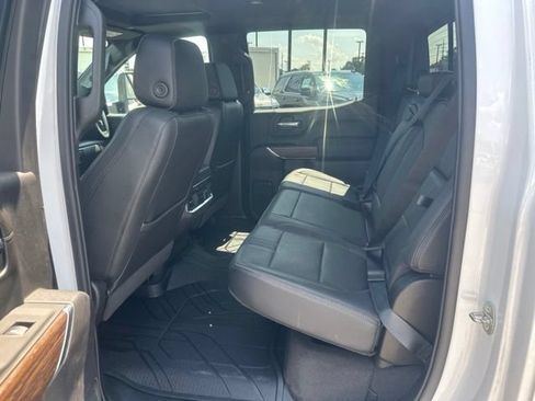 Used 2022 Chevrolet Silverado 1500 High Country w/ Technology Package AWD/4WD image 27