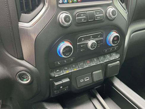 Used 2020 GMC Sierra 1500 Denali w/ Denali Ultimate Package image 32