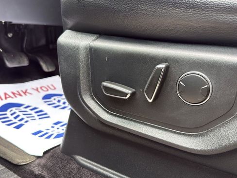 Used 2015 Ford F150 Lariat w/ Equipment Group 502A Luxury image 9