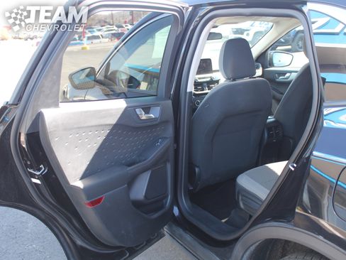 Used 2020 Ford Escape SE image 20