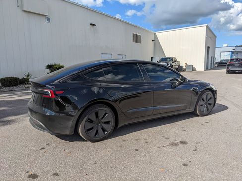 Used 2025 Tesla Model 3 Long Range image 8