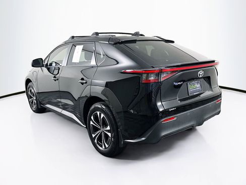 Used 2025 Toyota bZ4X FWD image 5