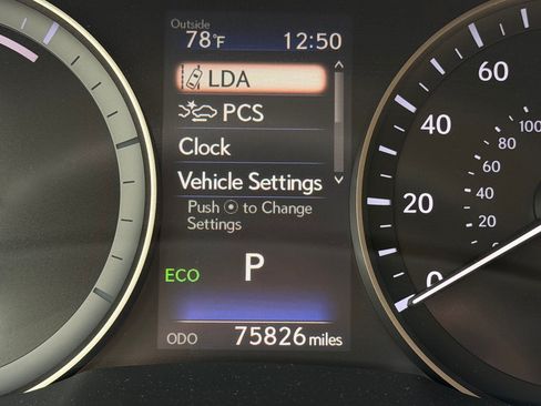 Used 2016 Lexus ES 300h w/ Luxury Package w/Wood Trim FWD image 20