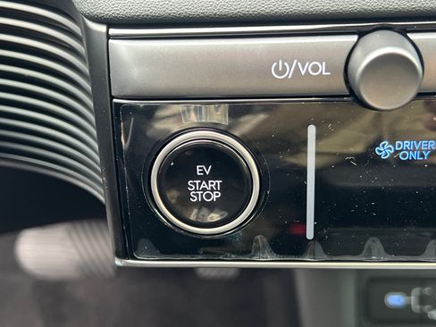 New 2026 Hyundai Ioniq 5 SEL image 26