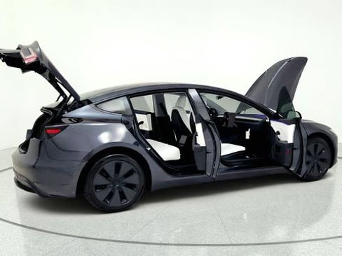 Used 2026 Tesla Model 3 RWD image 19