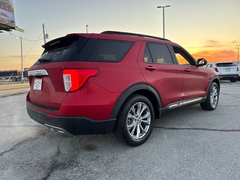 Used 2020 Ford Explorer XLT w/ Equipment Group 202A image 7