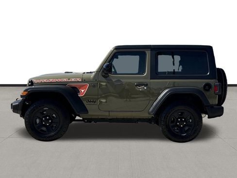 Used 2025 Jeep Wrangler Sport AWD/4WD image 8