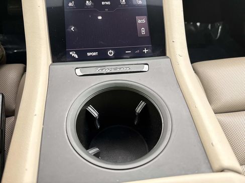 Used 2023 Porsche Taycan RWD image 32