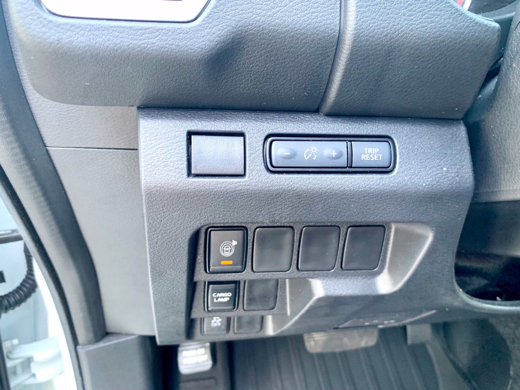 Used 2025 Nissan Frontier SV RWD image 27