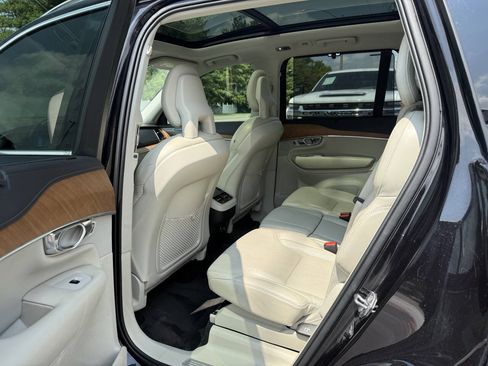 Used 2020 Volvo XC90 T6 Inscription w/ Protection Package Premier AWD/4WD image 13