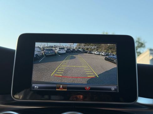 Used 2018 Mercedes-Benz GLC 300 4MATIC image 21