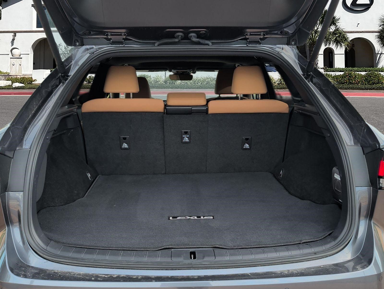 Used 2025 Lexus RX 350 Premium w/ Accessory Package (Z1) FWD image 28