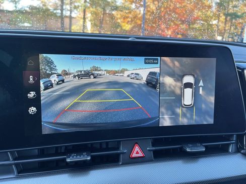 Certified 2025 Kia Sportage SX Prestige image 11