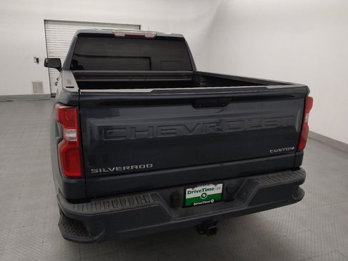 Used 2020 Chevrolet Silverado 1500 Custom w/ Custom Value Package RWD image 6