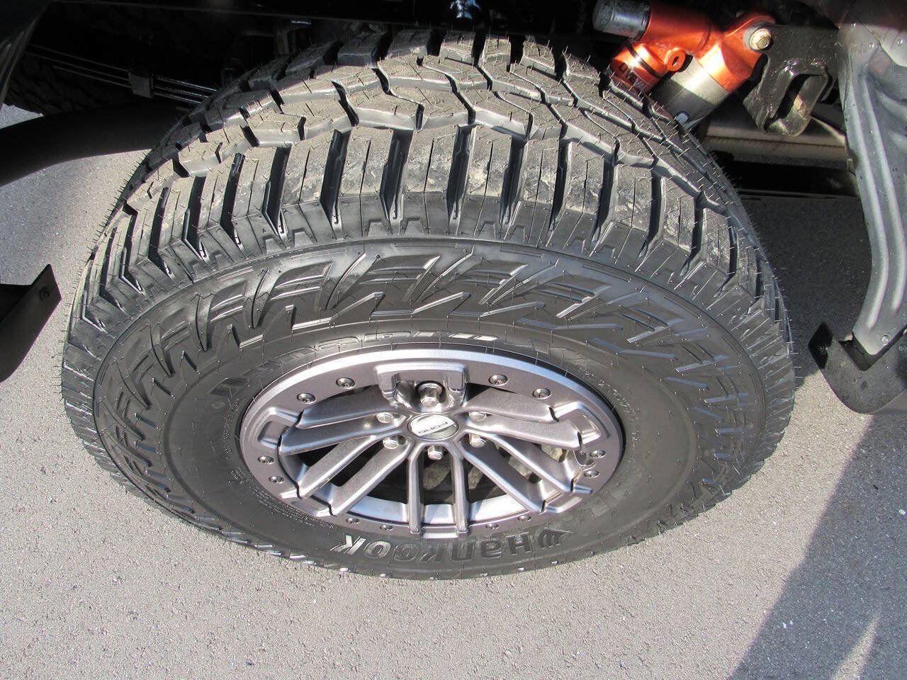 Used 2019 Ford F150 Raptor w/ Equipment Group 802A Luxury AWD/4WD image 16