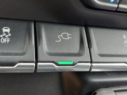 Used 2019 Chevrolet Silverado 1500 High Country AWD/4WD image 28