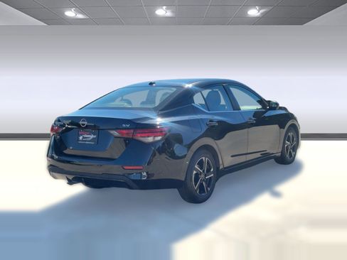 Used 2024 Nissan Sentra SV image 9