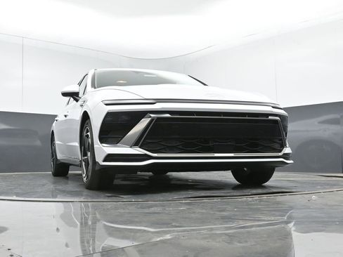 New 2026 Hyundai Sonata SEL FWD image 16