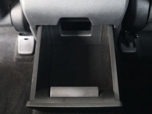 Used 2025 Hyundai Santa Fe SEL FWD image 31