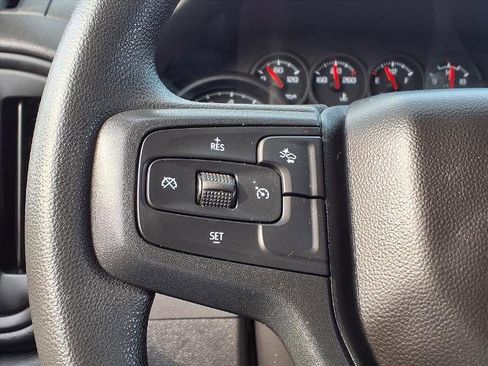 Used 2022 Chevrolet Silverado 1500 Custom image 12