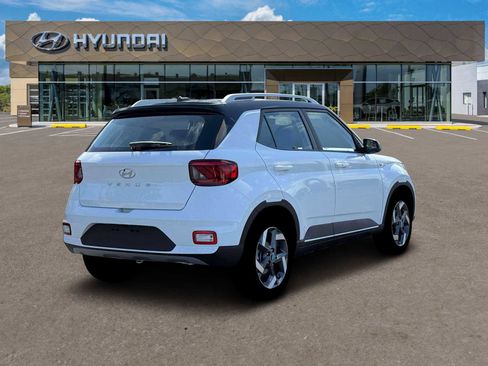 New 2026 Hyundai Venue SEL image 7