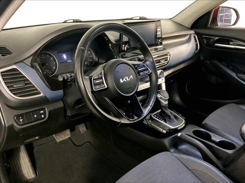 Used 2023 Kia Seltos S image 14