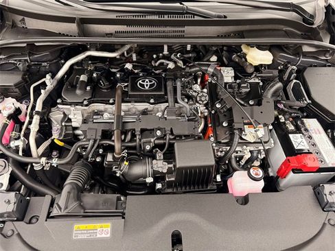 Used 2025 Toyota Corolla LE image 22