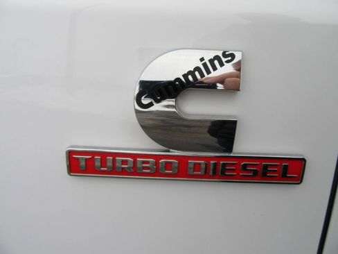 Used 2025 RAM 2500 Laramie image 22