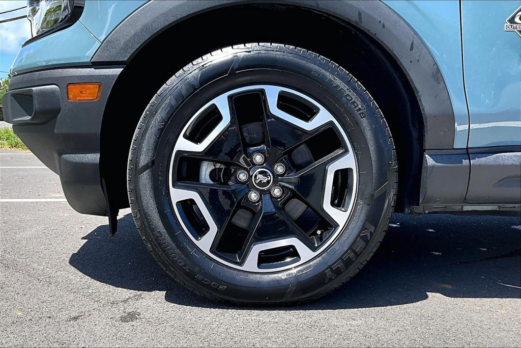 Certified 2023 Ford Bronco Sport Outer Banks w/ Tech Package AWD/4WD image 8