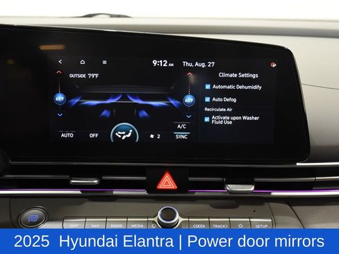 Used 2025 Hyundai Elantra SEL FWD image 20