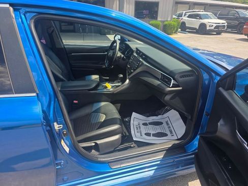 Used 2018 Toyota Camry SE w/ Audio Package FWD image 10