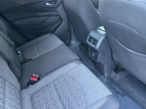 Used 2024 Chevrolet Equinox LT image 18
