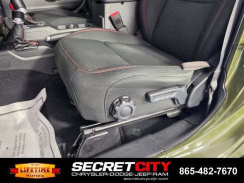 Used 2020 Jeep Wrangler Unlimited Rubicon AWD/4WD image 13