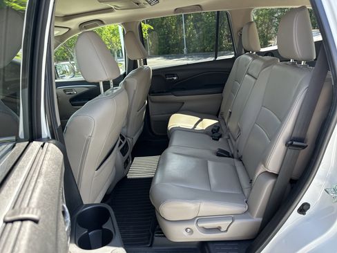 Used 2017 Honda Pilot EX-L image 32
