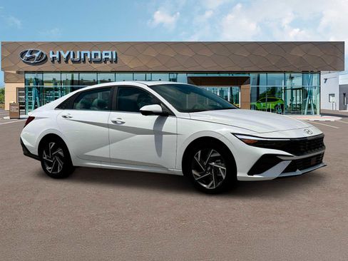 New 2025 Hyundai Elantra Limited w/ Cargo Package image 10