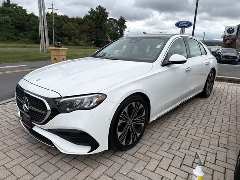 Certified 2025 Mercedes-Benz E 350 4MATIC Sedan w/ Winter Package image 4